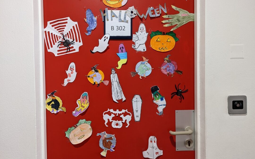 Halloween / Dia de los muertos en salles B 3XX du collège.